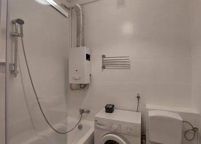 Aleja 29 Listopada *